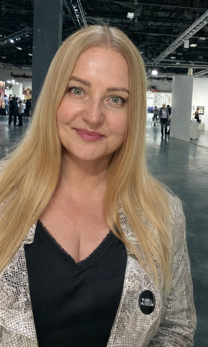 Agnieszka Kowalczyk - Founder of Winnetka Art Gallery